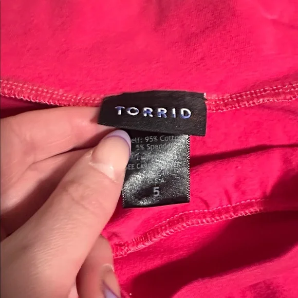 Torrid size 5x off shoulder top - Picture 2 of 2